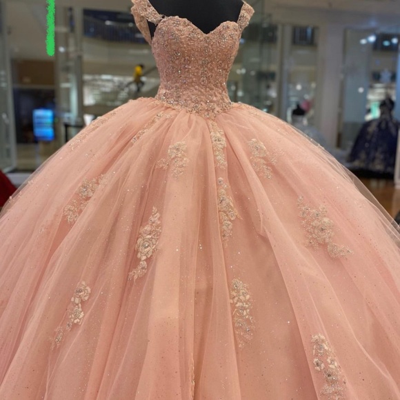 - QUINCE BLUSH DRESS - Picture 1 of 4